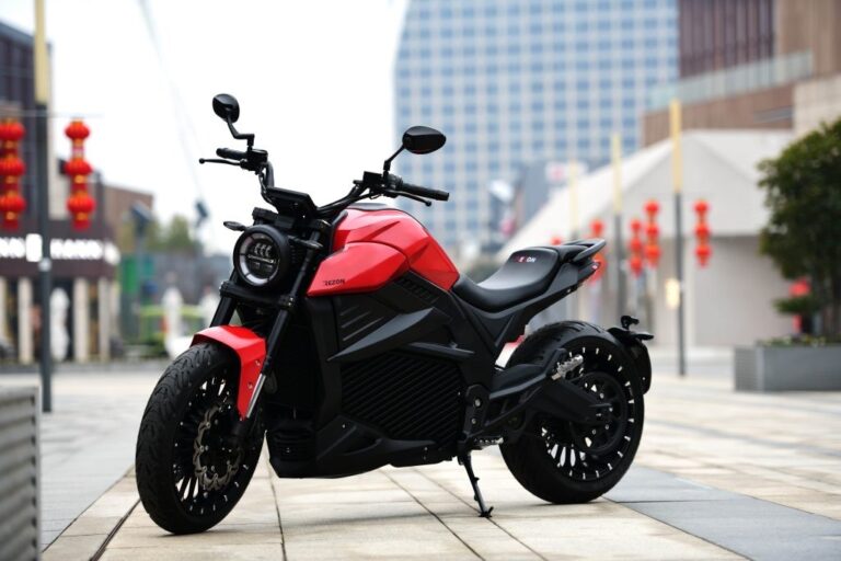 Rezon Motorcycles Bohemia 2024