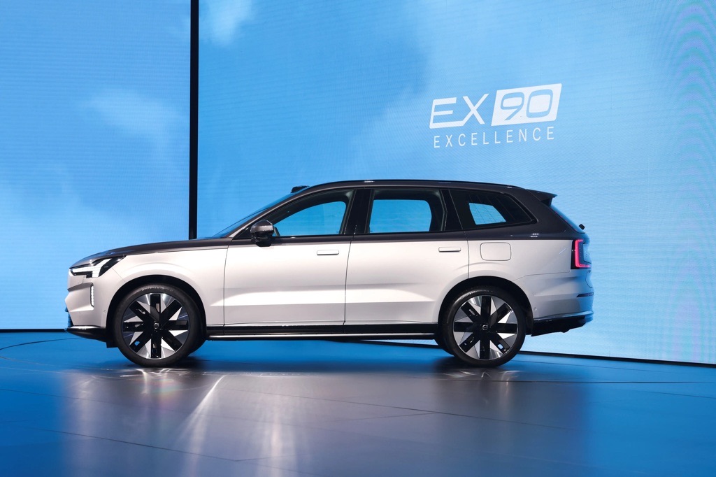 Volvo EX90