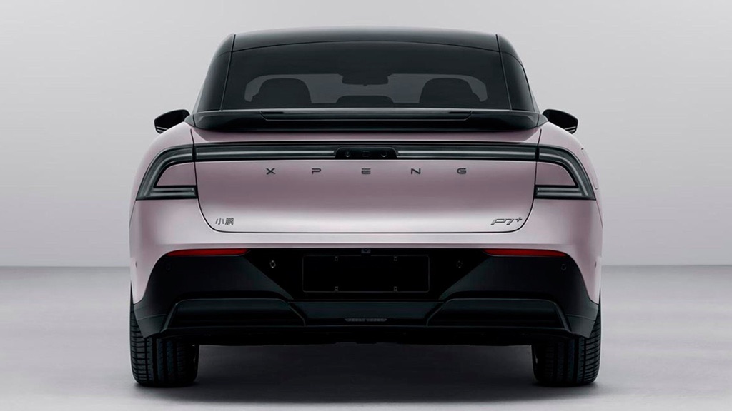 XPeng P7+