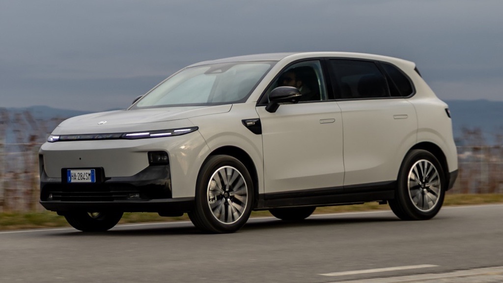 Leapmotor B10 Hybrid EV 