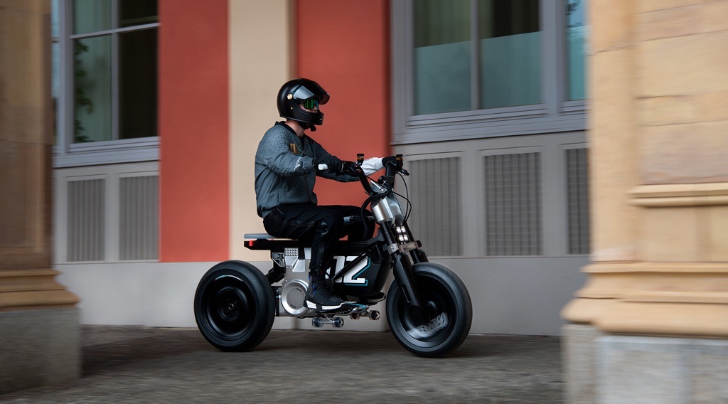 BMW CE 02