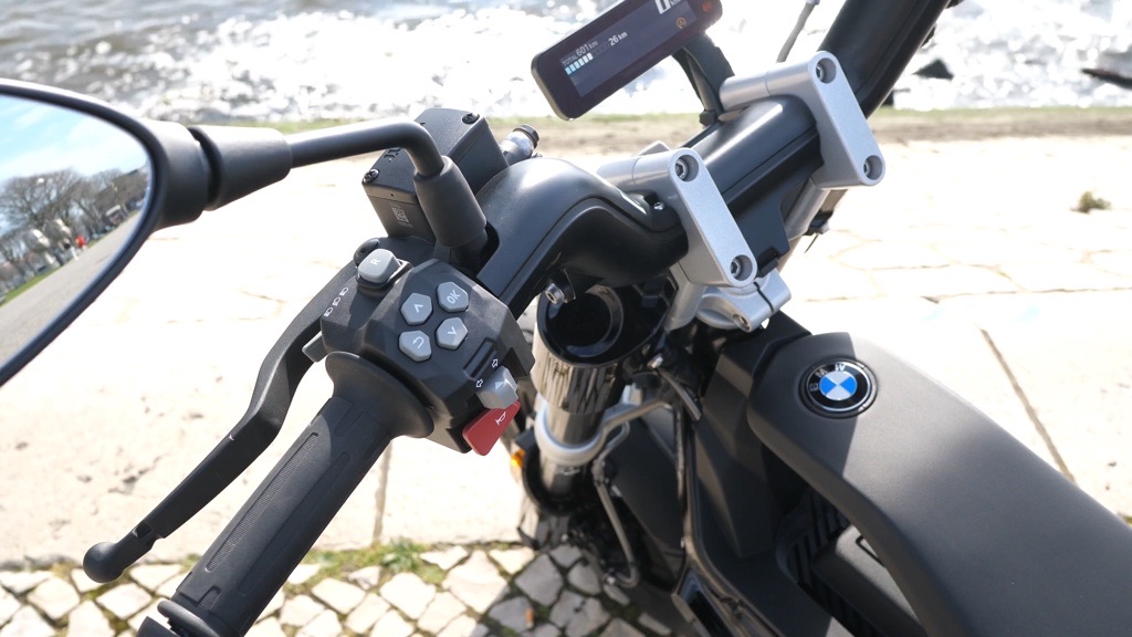 BMW CE 02