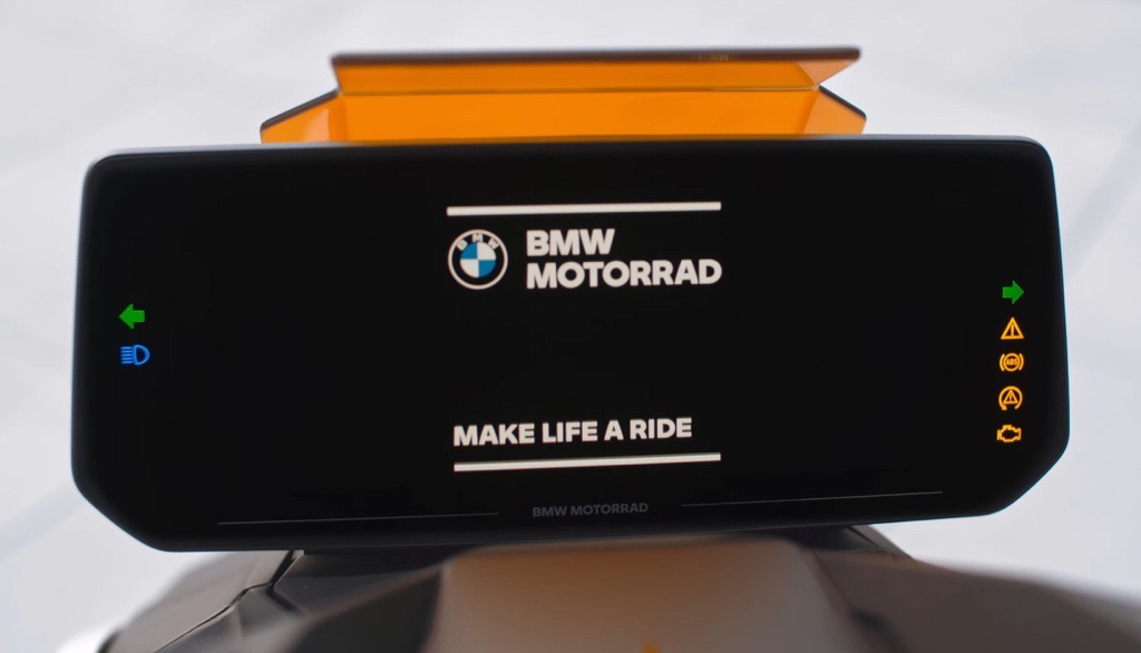 BMW CE 04