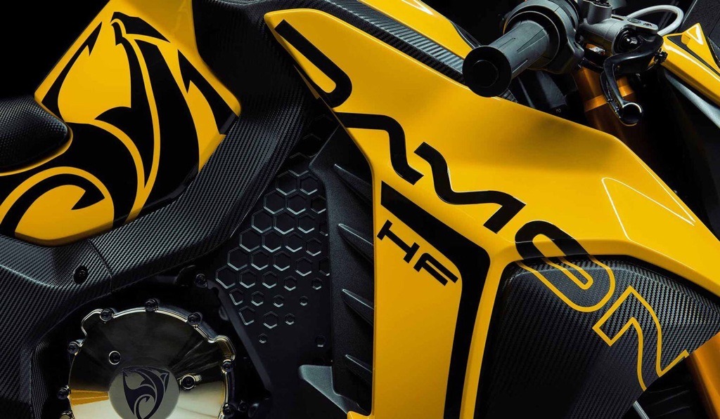 DAMON HYPERFIGHTER COLOSSUS