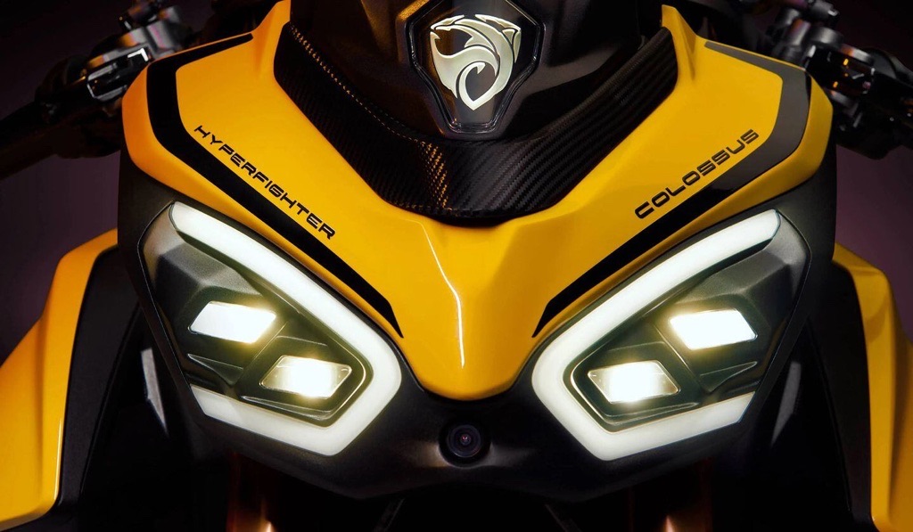 DAMON HYPERFIGHTER COLOSSUS