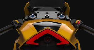 DAMON HYPERFIGHTER COLOSSUS