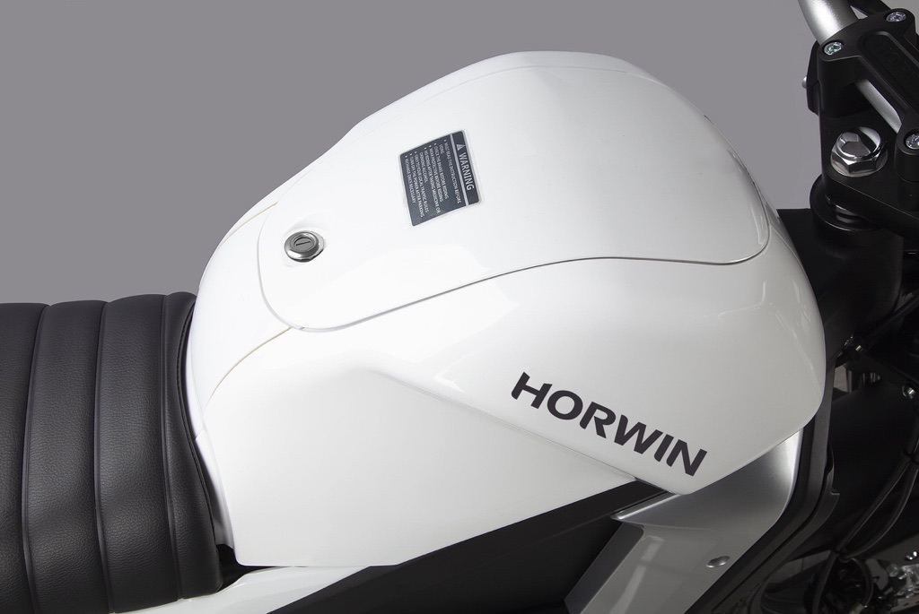 Horwin CR6 electric motorcycle