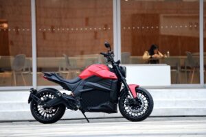 REZON Bohemia Electric Motorcycle