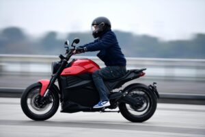 REZON Bohemia Electric Motorcycle