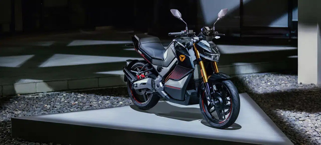 Yadea KEENESS electric motorcycle