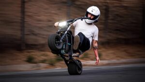 Wheelie Fun Bike: The Electric Scooter with a Wheelie Button