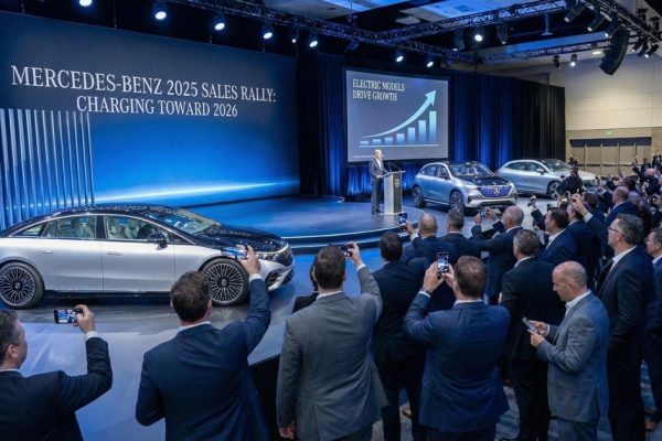 Mercedes-Benz 2025