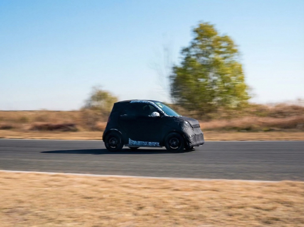 Smart #2 Two-Seater EV Prototype Debuts April 2026 at Beijing Auto Show with Late 2026 Deliveries 2 Smart #2 EV