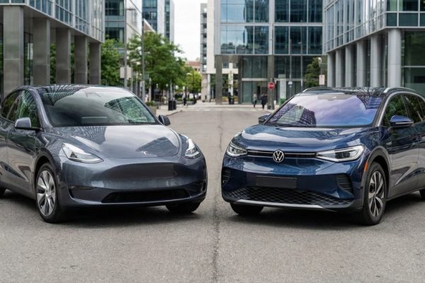 Tesla Model Y vs Volkswagen ID.4