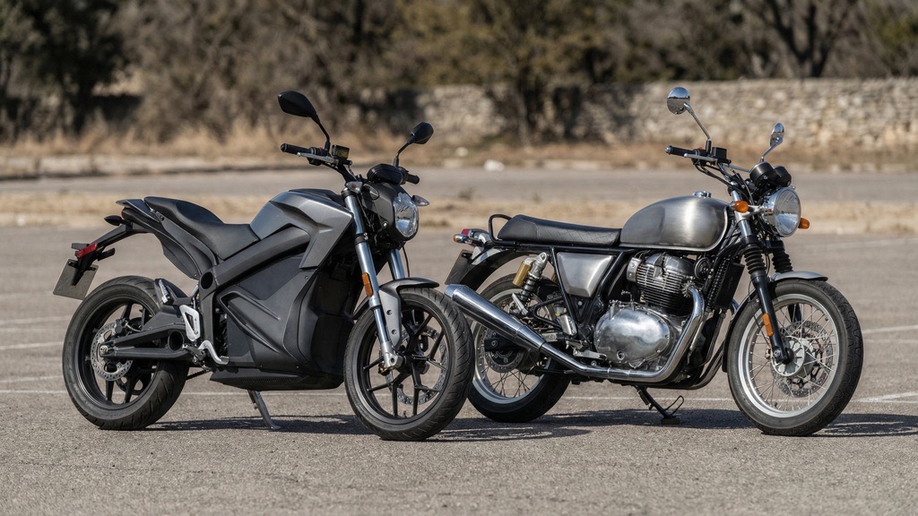 Electric Motorcycle Buying Guide 2026: The No-Regret Switch to Electric 8 Electric vs Gas Motorcycle Comparison