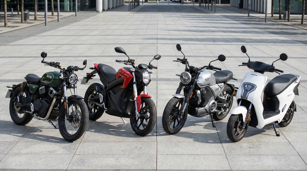 Maeving RM2 vs Zero S vs Super Soco Hunter vs Honda EM1 e: