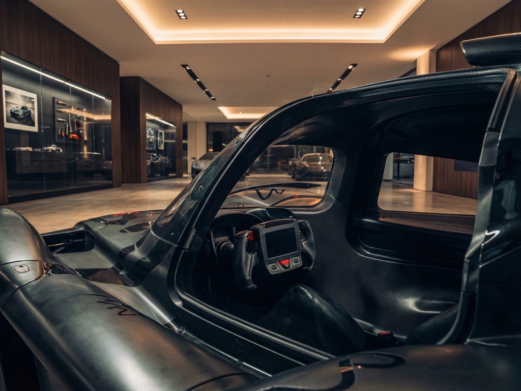 McMurtry Spéirling Pure: 1,000-hp Electric Fan Hypercar Enters Production in 2026 7 McMurtry Spéirling Pure