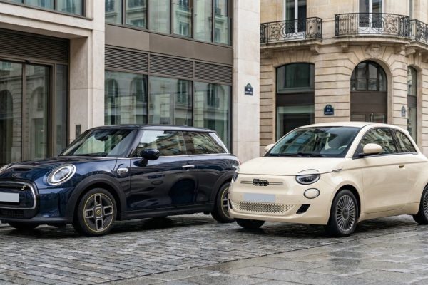 Mini Cooper Electric vs Fiat 500e City Comparison