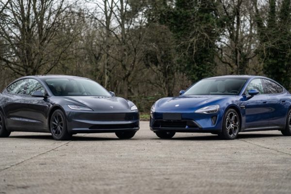 Tesla Model 3 vs Xiaomi SU7 2025 Comparison